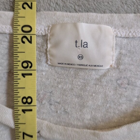 WOMEN'S T.LA T SHIRT XS Extra Small Tee White Ruffle Sleeves Pink Leaves Pattern - Picture 2 of 5